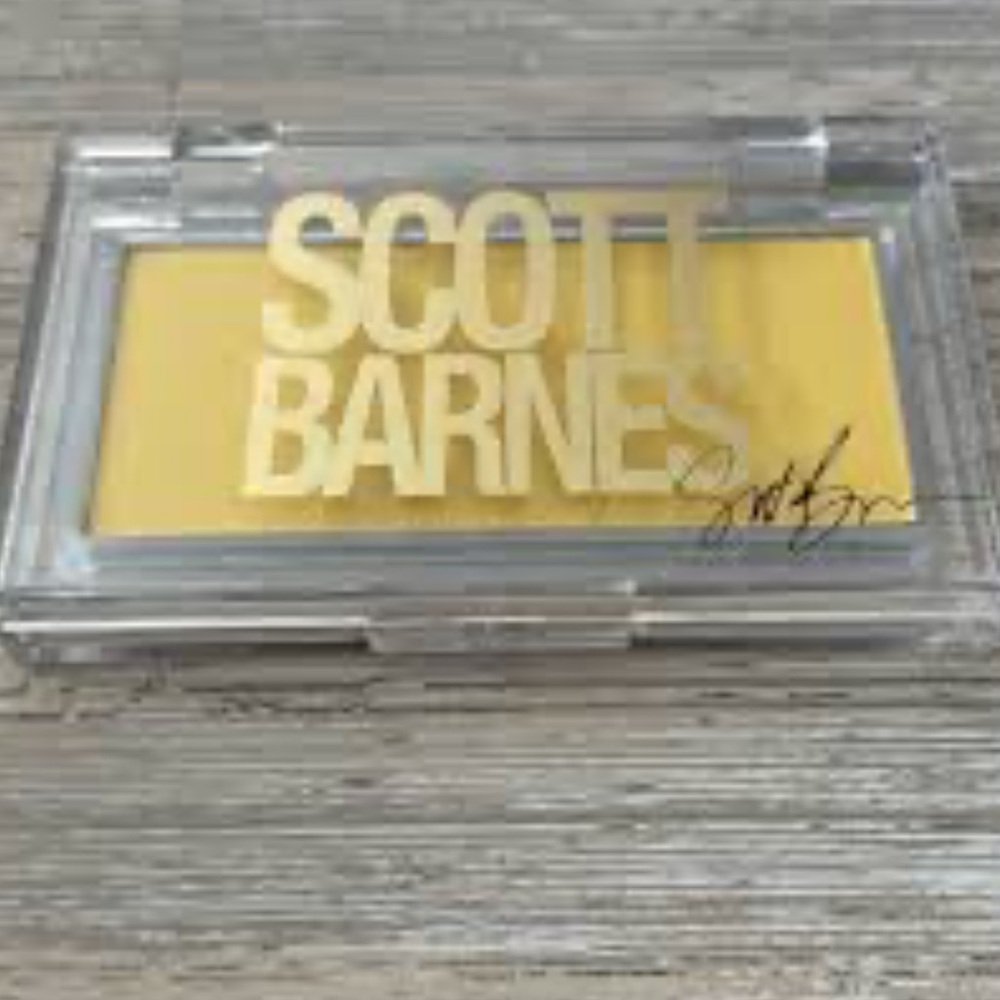 Scott Barnes Golden Yellow Eyeshadow/blush